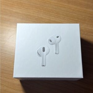 White Wireless Earbuds